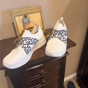 Skechers White and Black Leopard Slip-On Sneakers